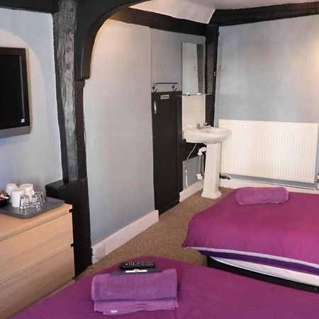 Oyo The Bell Hotel Hoddesdon Εξωτερικό φωτογραφία