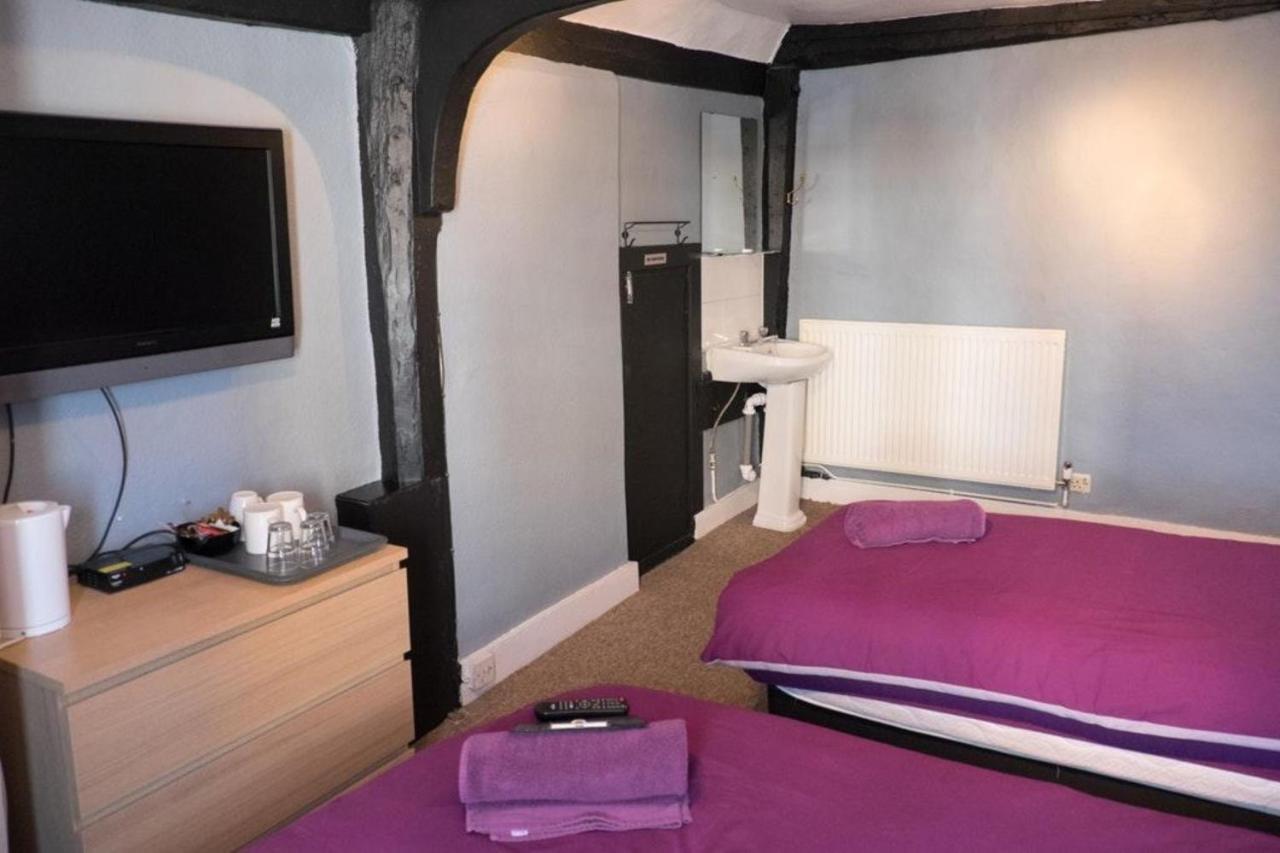 Oyo The Bell Hotel Hoddesdon Εξωτερικό φωτογραφία